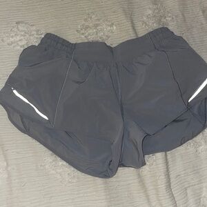 Lululemon hotty hot shorts in rhino gray